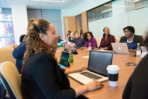 Les formations en déploiement de projets informatiques pour réussir vos implémentations