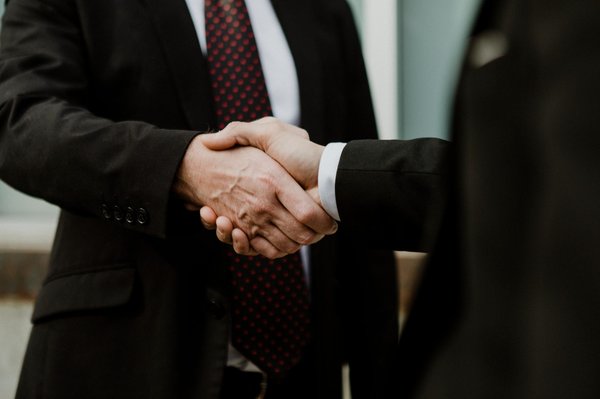 Freelance marketing BtoB : comment attirer des clients fidélisés